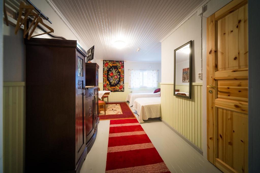 Hotel Maentylaen Tila Närvijoki Habitación foto