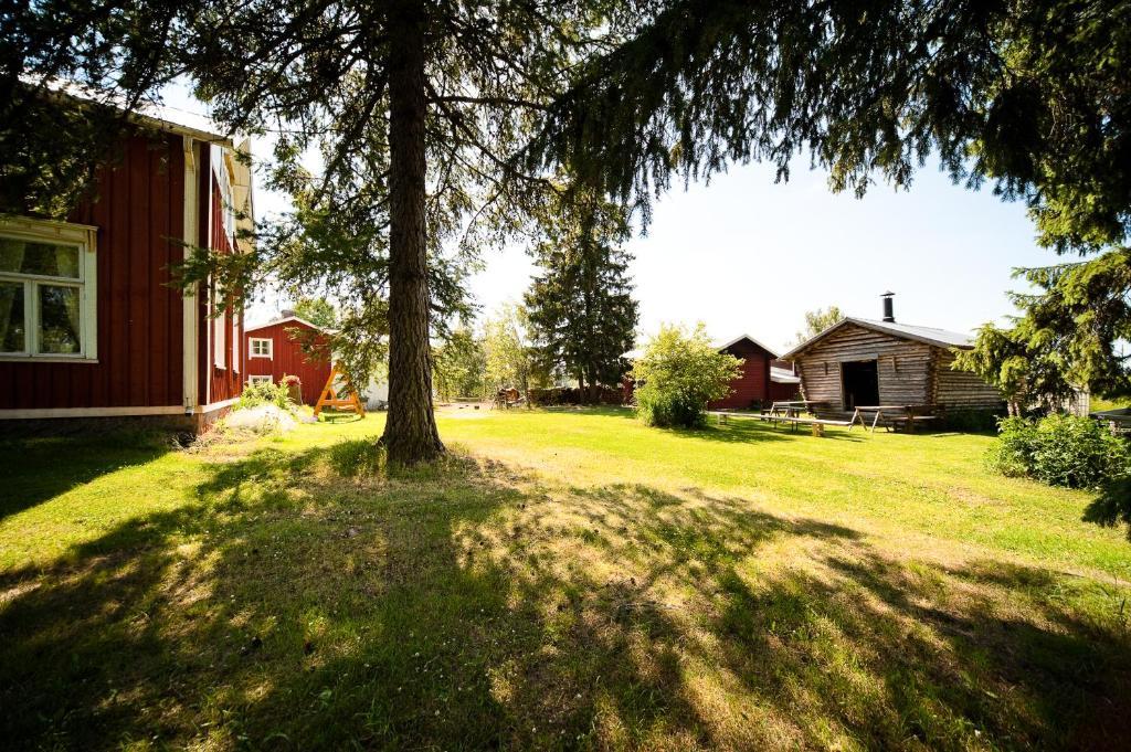 Hotel Maentylaen Tila Närvijoki Exterior foto